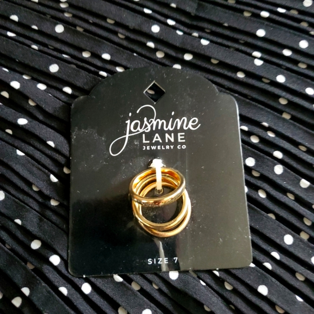 Jasmine Gold Ring for Women / Stackable / Size 7